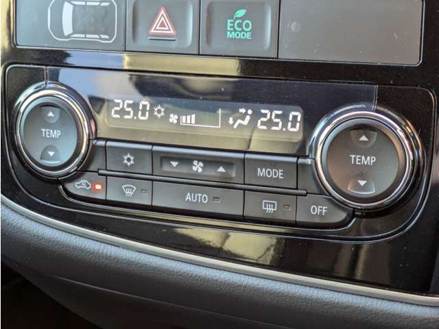 MITSUBISHI OUTLANDER PHEV 2014