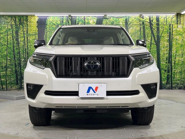 TOYOTA LANDCRUISER PRADO 2023