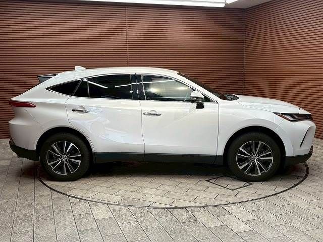 TOYOTA HARRIER 2WD 2024