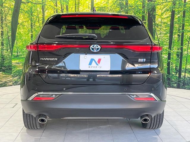 TOYOTA HARRIER HYBRID 2023