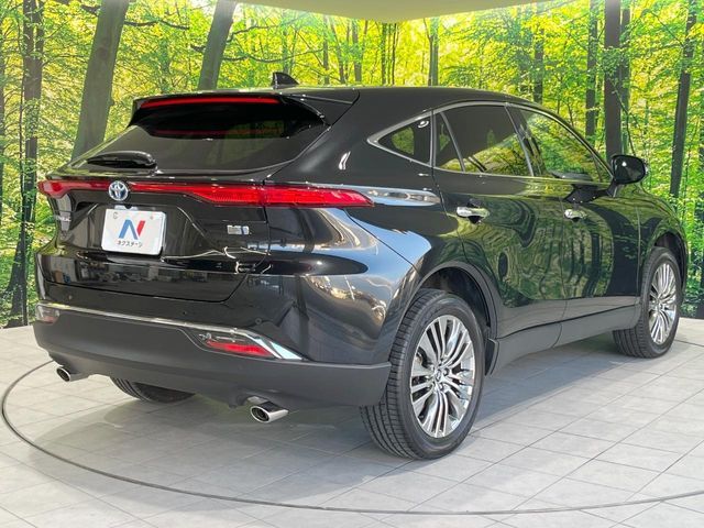 TOYOTA HARRIER HYBRID 2023