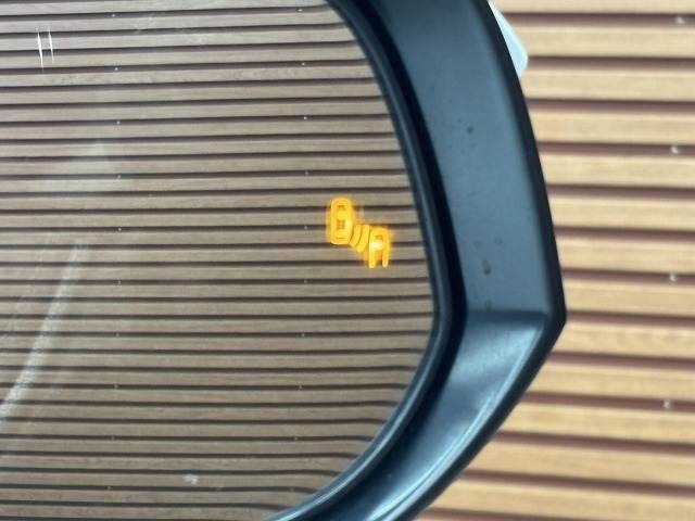 TOYOTA HARRIER 2WD 2024