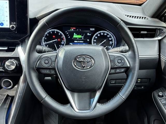 TOYOTA HARRIER 2WD 2024