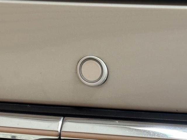 TOYOTA HARRIER 2WD 2024