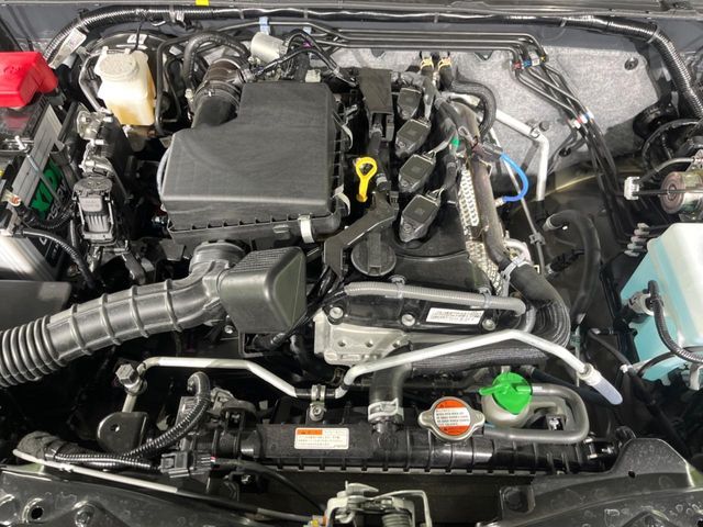 SUZUKI JIMNY NOMADE 2025