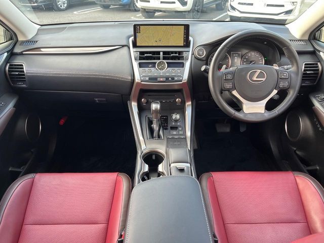 TOYOTA LEXUS NX300 2018