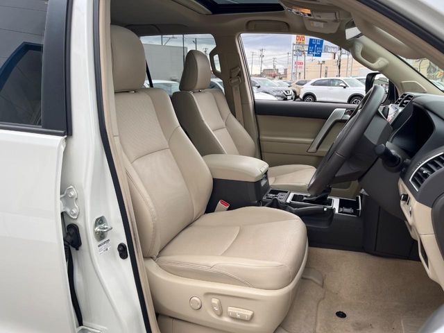 TOYOTA LANDCRUISER PRADO 2022