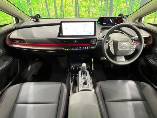 TOYOTA PRIUS 4WD 2025