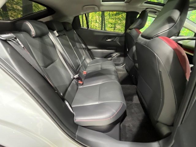 TOYOTA PRIUS 4WD 2025