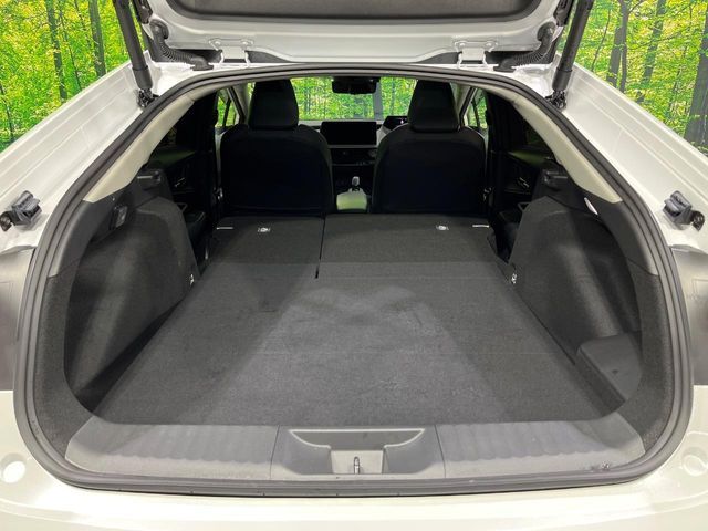 TOYOTA PRIUS 4WD 2025