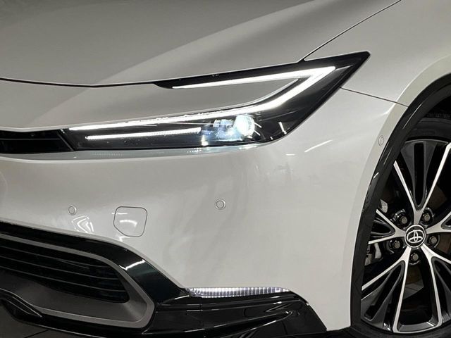 TOYOTA PRIUS 4WD 2025