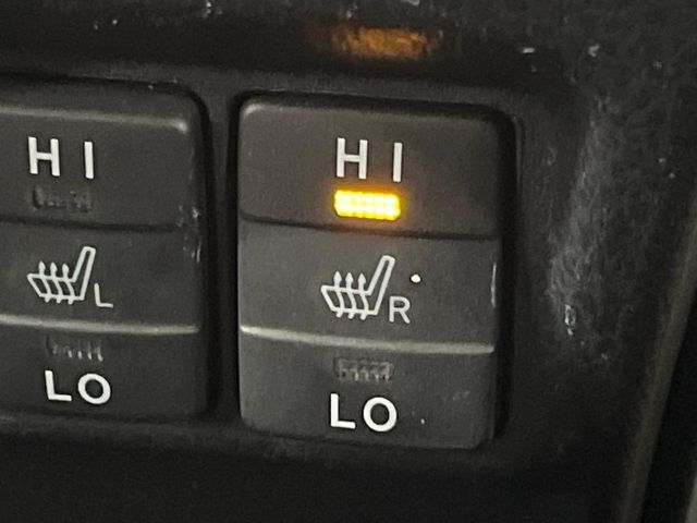 TOYOTA VOXY HYBRID 2018