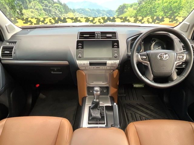 TOYOTA LANDCRUISER PRADO 2022