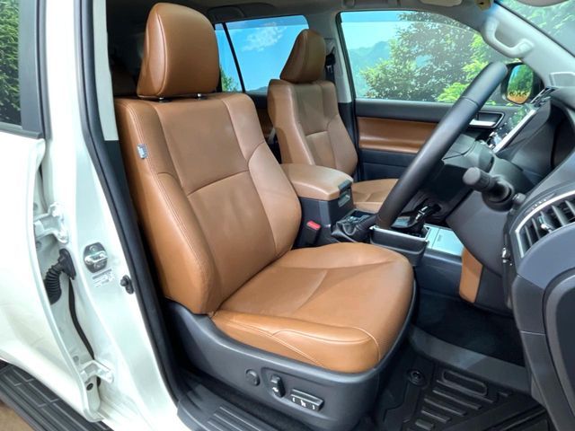 TOYOTA LANDCRUISER PRADO 2022