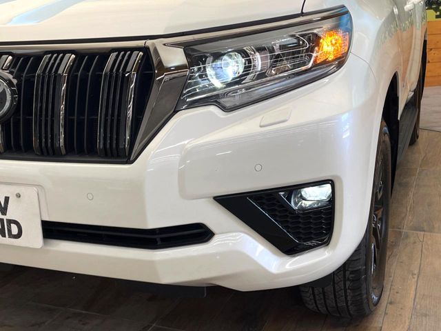 TOYOTA LANDCRUISER PRADO 2022