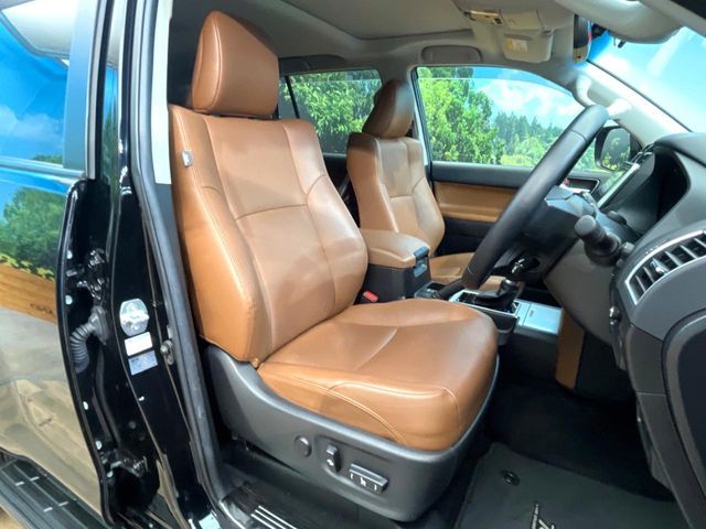 TOYOTA LANDCRUISER PRADO 2022