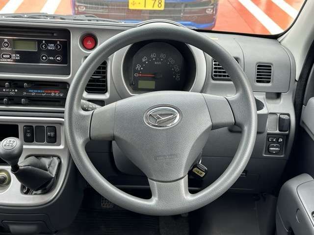 DAIHATSU HIJET CARGO 2017