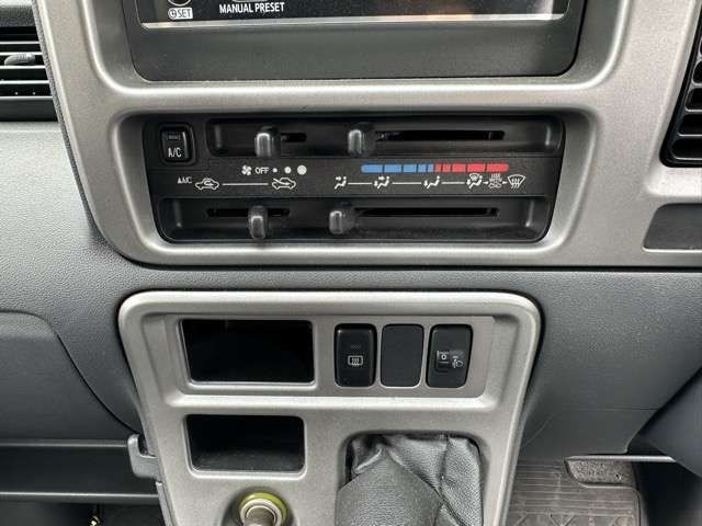 DAIHATSU HIJET CARGO 2017