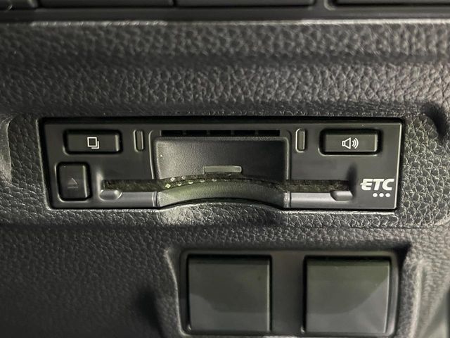 TOYOTA COROLLA CROSS HYBRID 2025