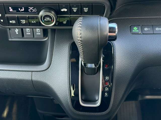 HONDA N BOX CUSTOM 2020