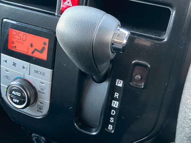 TOYOTA ROOMY 4WD 2018