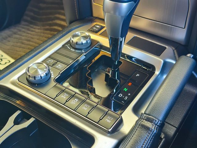 TOYOTA LANDCRUISER wagon 2018