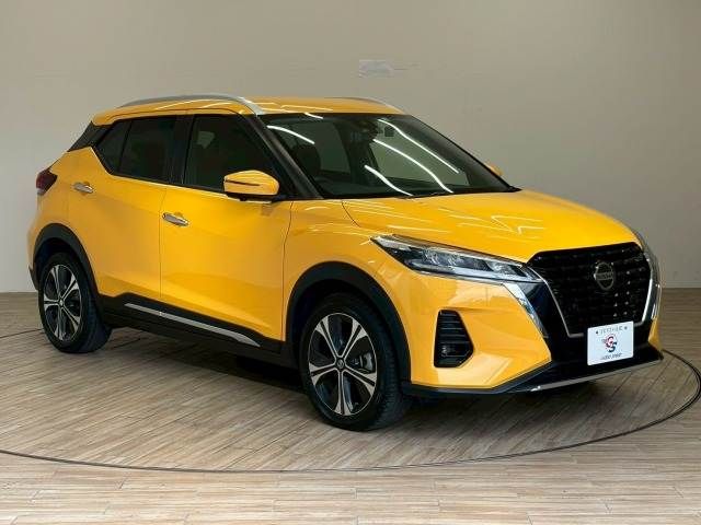 NISSAN KICKS 2023