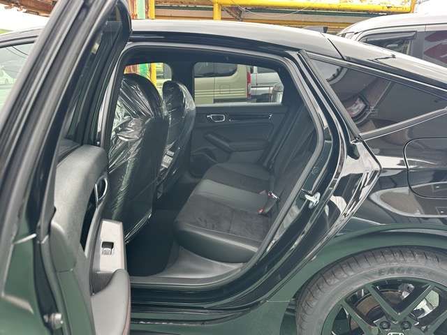 HONDA CIVIC hatchback 2025