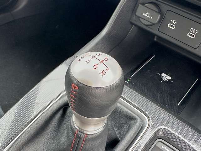 HONDA CIVIC hatchback 2025