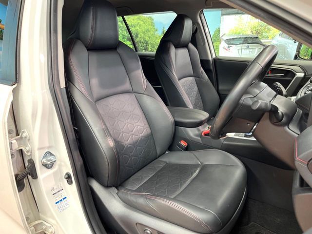 TOYOTA RAV4 4WD 2021