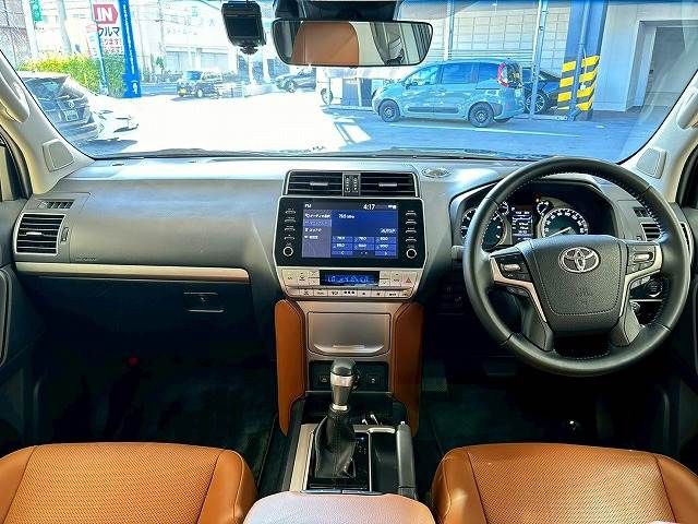 TOYOTA LANDCRUISER PRADO 2022