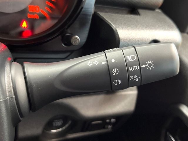 SUZUKI JIMNY NOMADE 2025