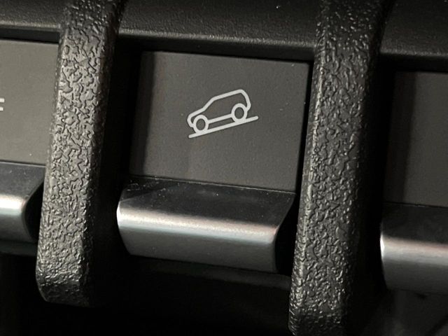 SUZUKI JIMNY NOMADE 2025