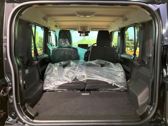 SUZUKI JIMNY NOMADE 2025