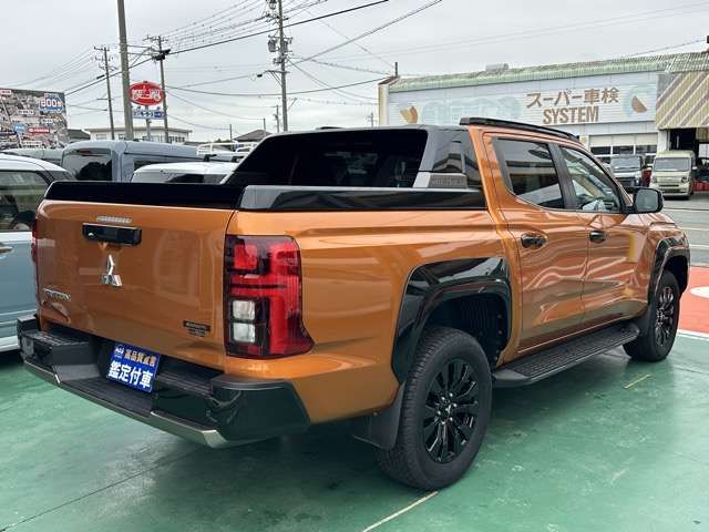MITSUBISHI TRITON 2024