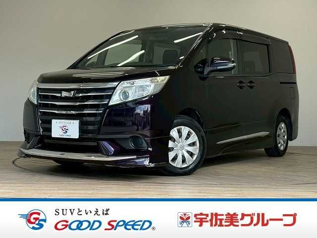TOYOTA NOAH 2015