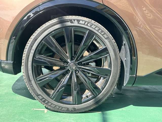 TOYOTA CROWN SPORT 2024