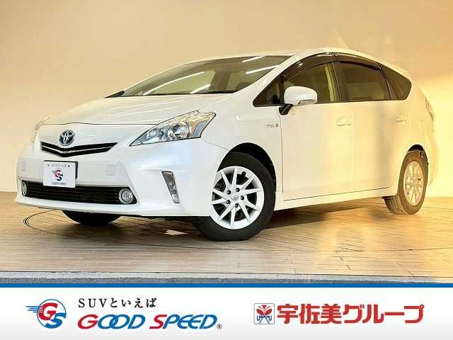 TOYOTA PRIUS Alpha 2014