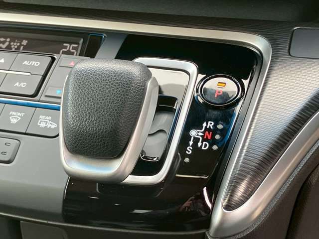 HONDA STEPWAGON SPADA HYBRID 2018