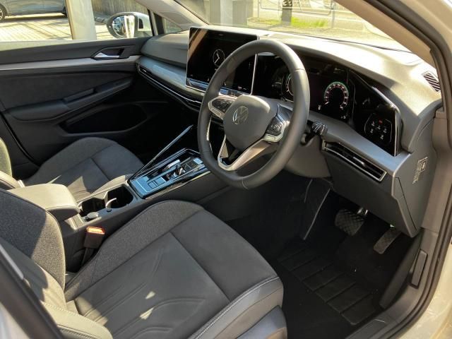 VOLKSWAGEN VOLKSWAGEN GOLF 2025