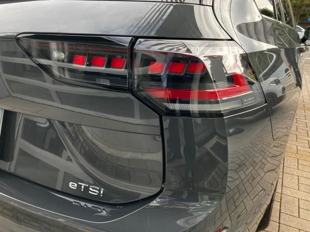 VOLKSWAGEN VOLKSWAGEN GOLF VARIANT 2025