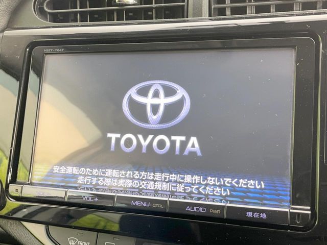 TOYOTA AQUA 2015