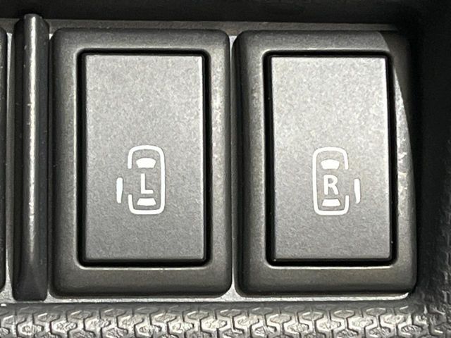 MITSUBISHI DELICA D:2 2WD 2012