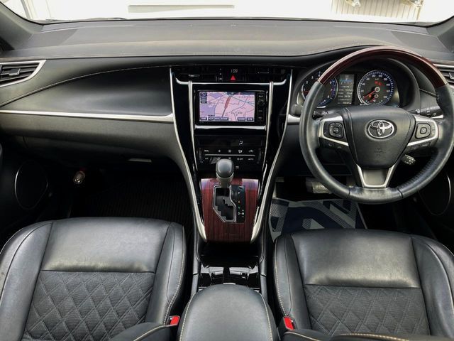 TOYOTA HARRIER 2WD 2016