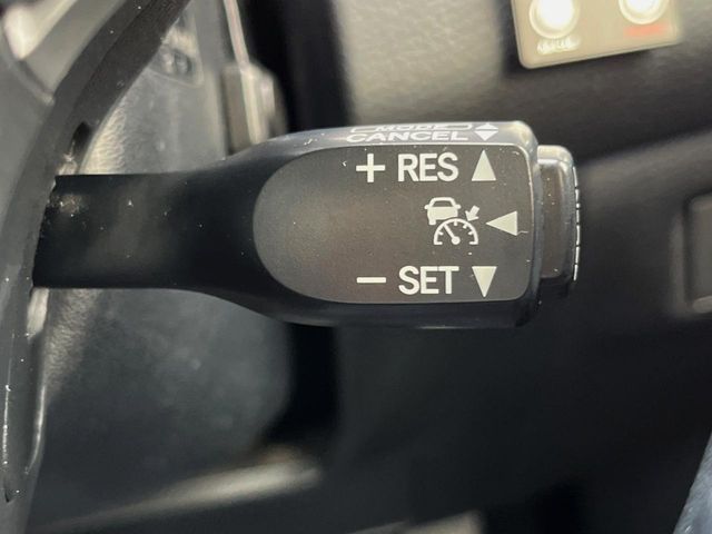 TOYOTA HARRIER 2WD 2016