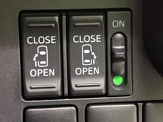 TOYOTA ROOMY 4WD 2017