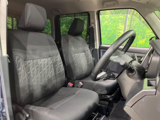 TOYOTA ROOMY 4WD 2017