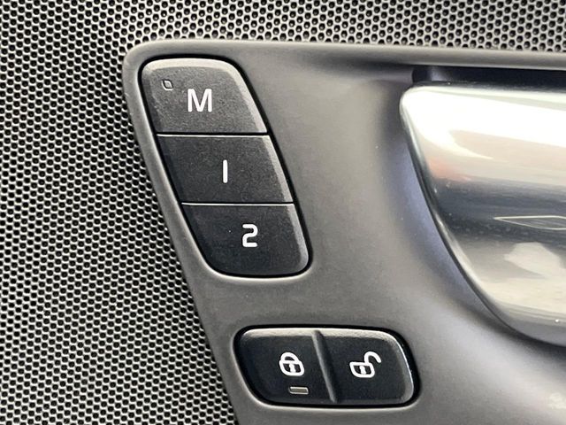 VOLVO VOLVO XC60 2022