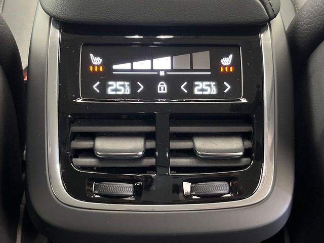 VOLVO VOLVO XC60 2022