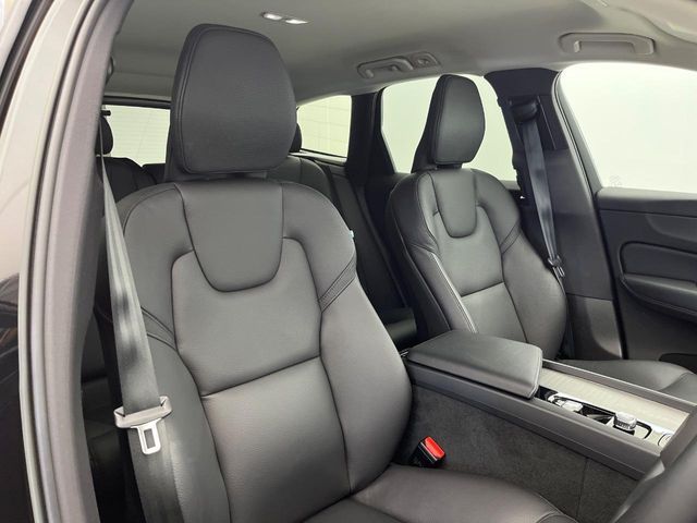 VOLVO VOLVO XC60 2022